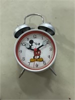 MICKEY MOUSE BATTERY ALAM CLOCK