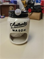 Mason sponge holder