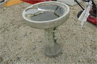 Bird Bath - Concrete