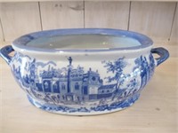 LARGE VICTORIA WARE BLUE AND WHITE BOWL 16"X5.75"