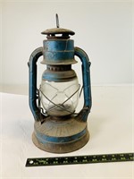 Vintage DIETZ No. 2 oil lantern