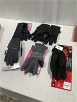 Women’s winter gloves Med- LG, 1 missing L