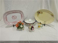 A Semi-Porcelain and China Flower Lot