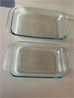 2 PYREX CASSEROLE DISHES WITH LID 7X11 AND 9X13