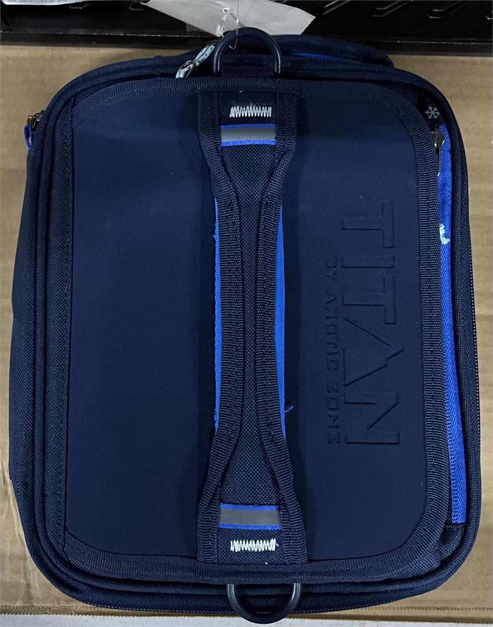 Titan Lunchbox w/ IcePack