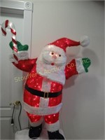 Outdoor lighted Santa clause 4'