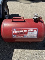 Portable air tank