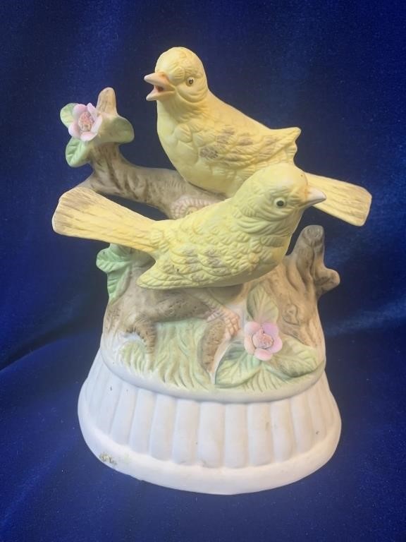 VTG Yellow Birds Porcelain Music Box 6" Taiwan