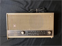 Vintage Zenith  FM-AM  Radio