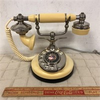 VINTAGE STYLE ROTARY DIAL PHONE