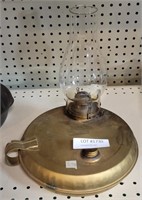 ROUND VTG. FLAT LANTERN WITH CARRYING HANDLE