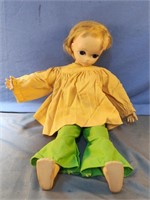 Vintage1964 Royal plastic doll. Head needs