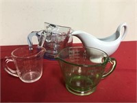 Pyrex Glass Measuring Bowls