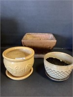 3 pottery planters