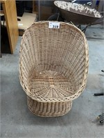 WICKER EGG ROUND CHAIR