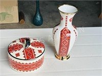 2 Ukrainian style pcs pottery