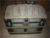 Dome Top Trunk 34x21x30