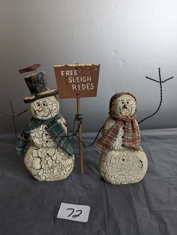 Mr & Mrs Wooden Snow Couple 5.5"