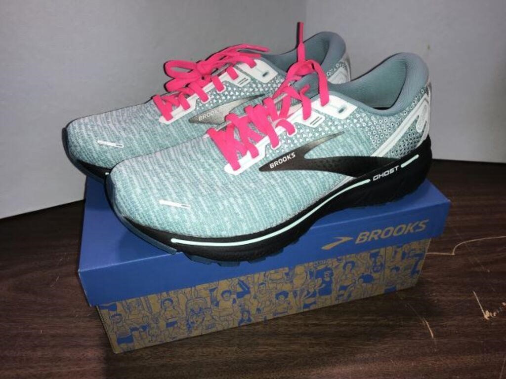 BROOKS RUNNING SHOES men and Womens