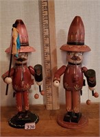 Wood figurines