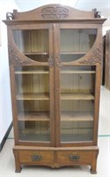 Outstanding Early 1900s Oak Bookcase w/Gallery