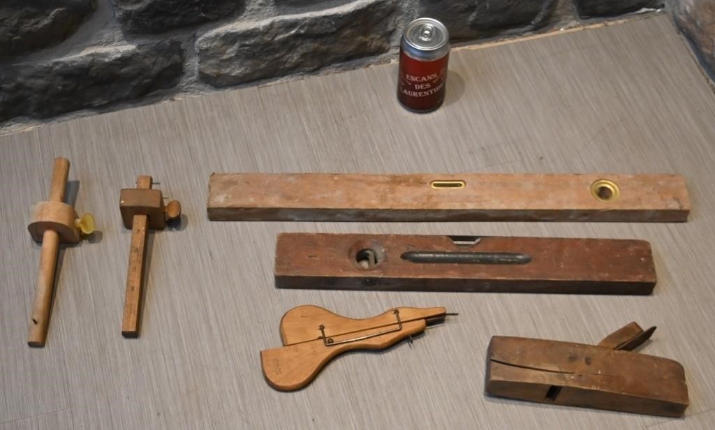 6 antiques outils en bois
