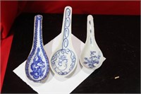 Lot of 3 Blue and White chinese Soup Spoons