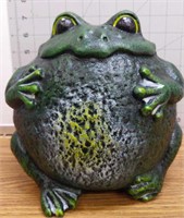 8" cast iron frog
