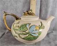 HULL POTTERY TEA POT