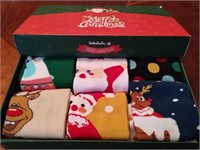 MSRP $20 6 Pack Christmas Socks