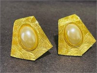 Vintage PAOLO GUCCI CLIP ON EARRINGS GOLD TONE