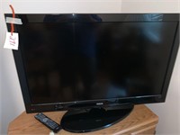 FLAT SCREEN TV WITH REMOTE