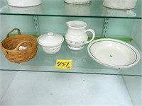 (4 items) - Longberger basket, 3 pottery pieces