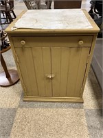 Wooden cabinet 28x21