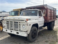 (BS) Ford 600 Dump Truck