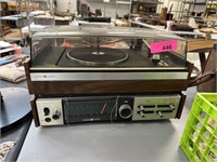 GENERAL ELECTRIC RECORD PLAYER / RADIO
