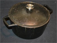 Artisinal 12" Cast Iron Cooker With Lid