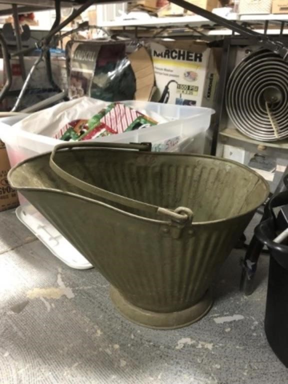 ASH BUCKET