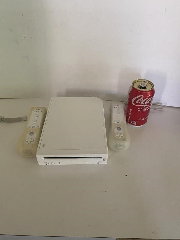 Console WII avec accessoires et jeux