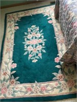 59 x 95 floral area rug, made in India