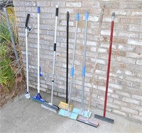 Long Handled Brushes & Squeegees