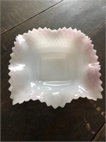 Bol Milk glass