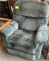 rocker recliner preowned