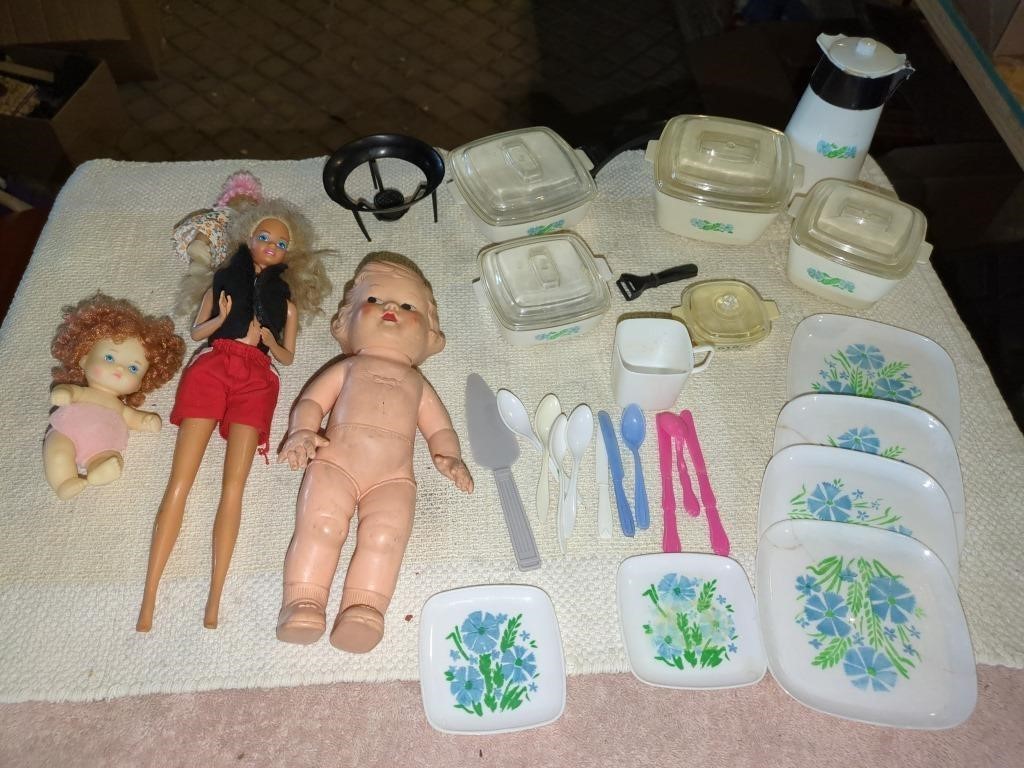 Vintage Bakelite doll dishware set- looks like