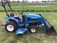 2001 NEW HOLLAND TC18 WITH 7106 LOADER