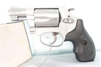 S & W Air Weight 38 spl revolver,