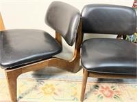 Mid Century Leather Chairs 2e