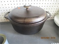Wagner China Cast Iron Dutch Oven w/Lid