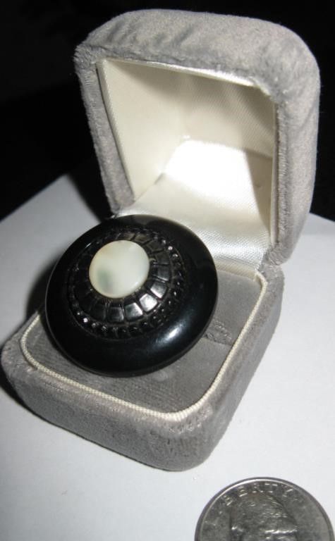 Vintage Large Button Ring and Case