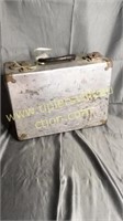 Small tin carrying case